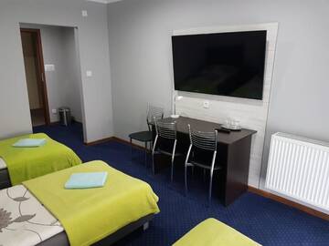 Фото номера Трехместный номер с ванной комнатой Отель Hotels Odra г. Нова-Суль 3