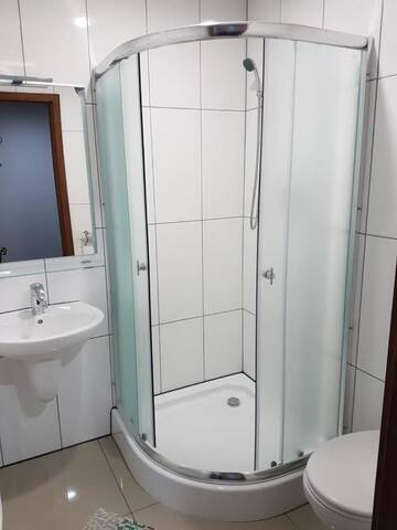 Фото номера Трехместный номер с ванной комнатой Отель Hotels Odra г. Нова-Суль 4
