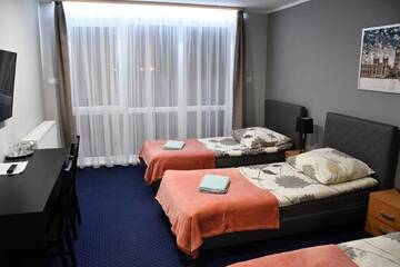 Фото номера Двухместный номер с 1 кроватью и собственной ванной комнатой Отель Hotels Odra г. Нова-Суль 3